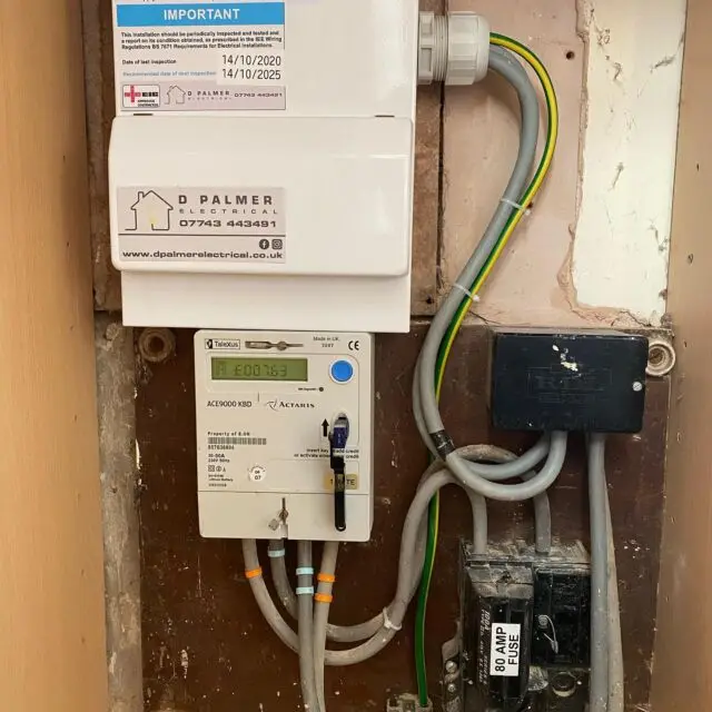18th Edition Fuse Board upgrade as a result of an EICR carried out.

RCBOs and Surge Protection Device fitted. @lewdenpalazzoli 

#electrician  #gloucester #cheltenham #cotswolds #power #upgrade #old #new #safety