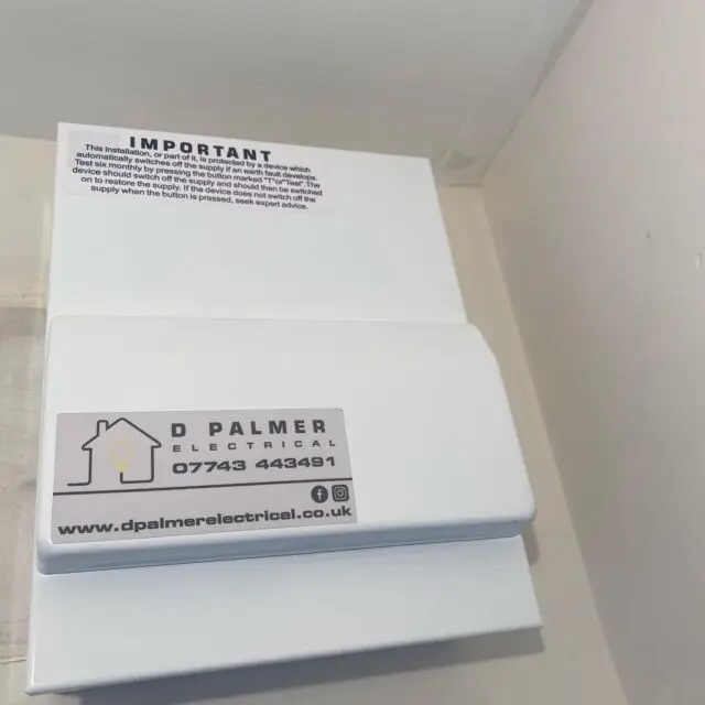 Glad to get this Board changed today, replacing a horrifically installed fuse board.

Swipe across to see old board where there were numerous earths not connected to name a few!

New tenants may not be as excited as I am to know how safer they are now.

@lewdenpalazzoli 
#test #electrician #fuseboardchange #upgrade #safety #job #electriciansofinstagram #cheltenham